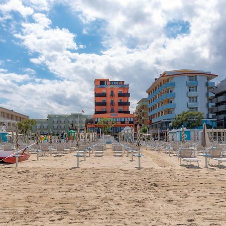 Hotel Giorgetti Orange Bellaria-Igea Marina Exteriör bild