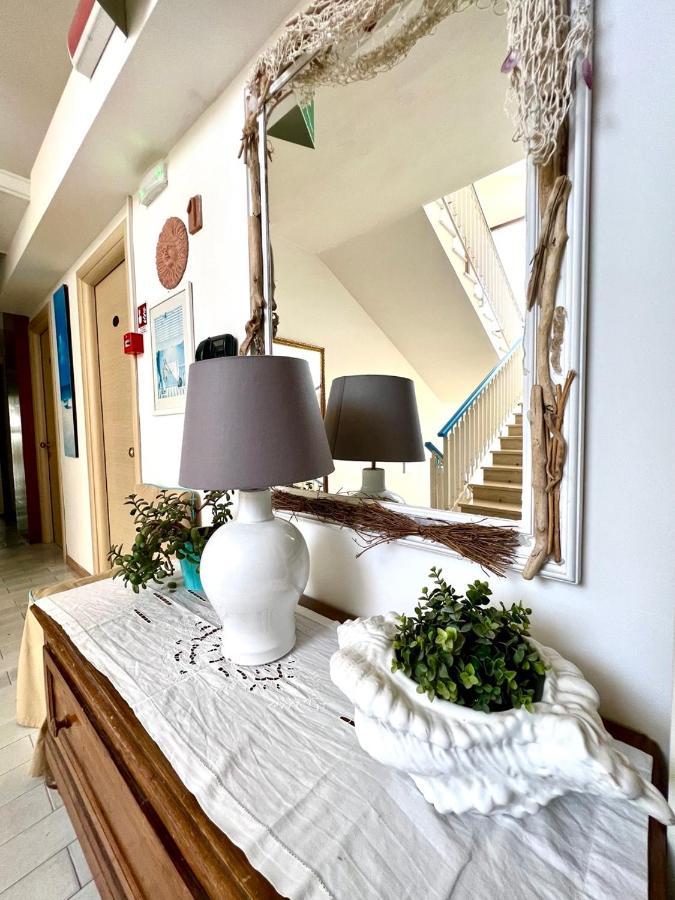 Hotel Giorgetti Orange Bellaria-Igea Marina Exteriör bild