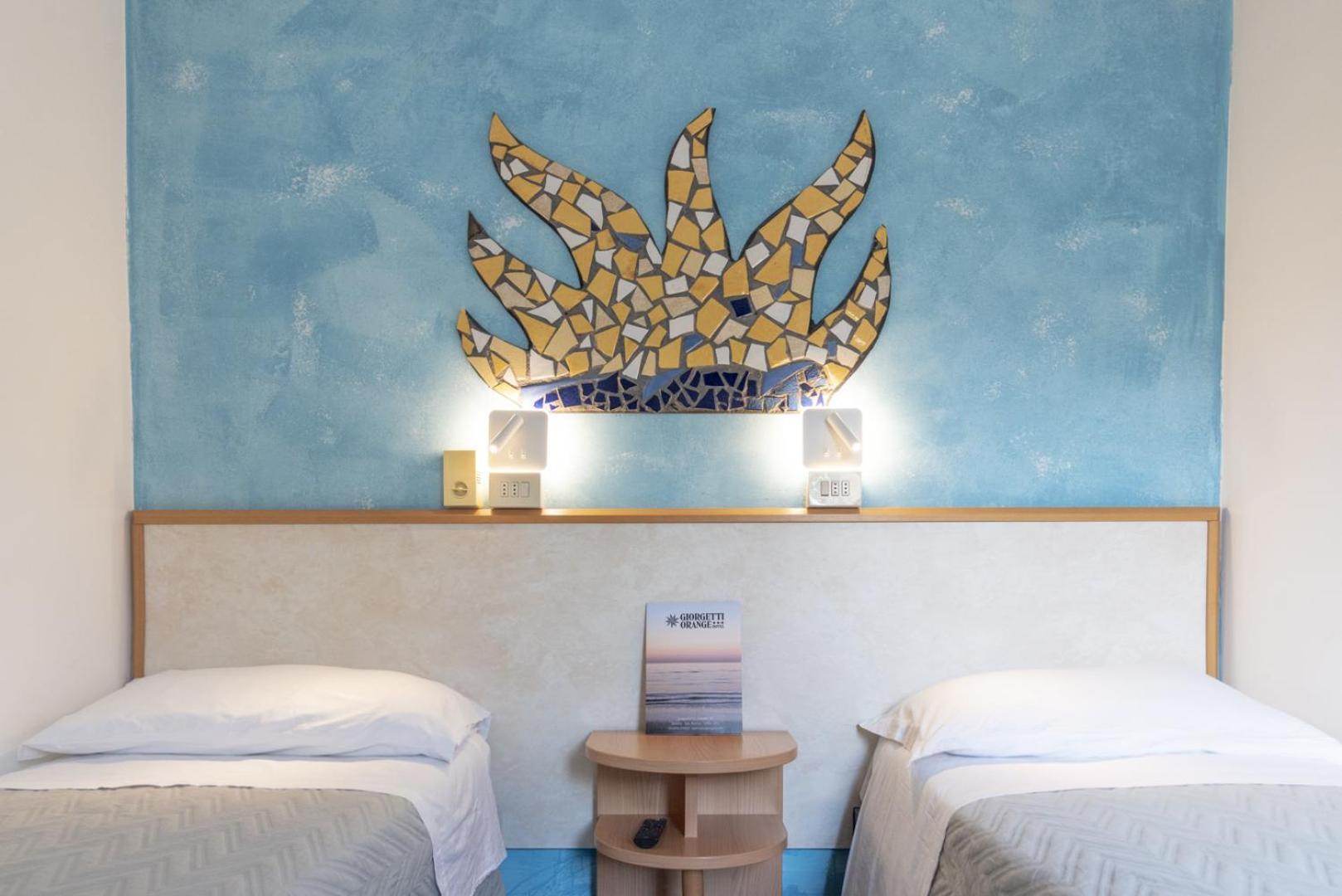 Hotel Giorgetti Orange Bellaria-Igea Marina Exteriör bild