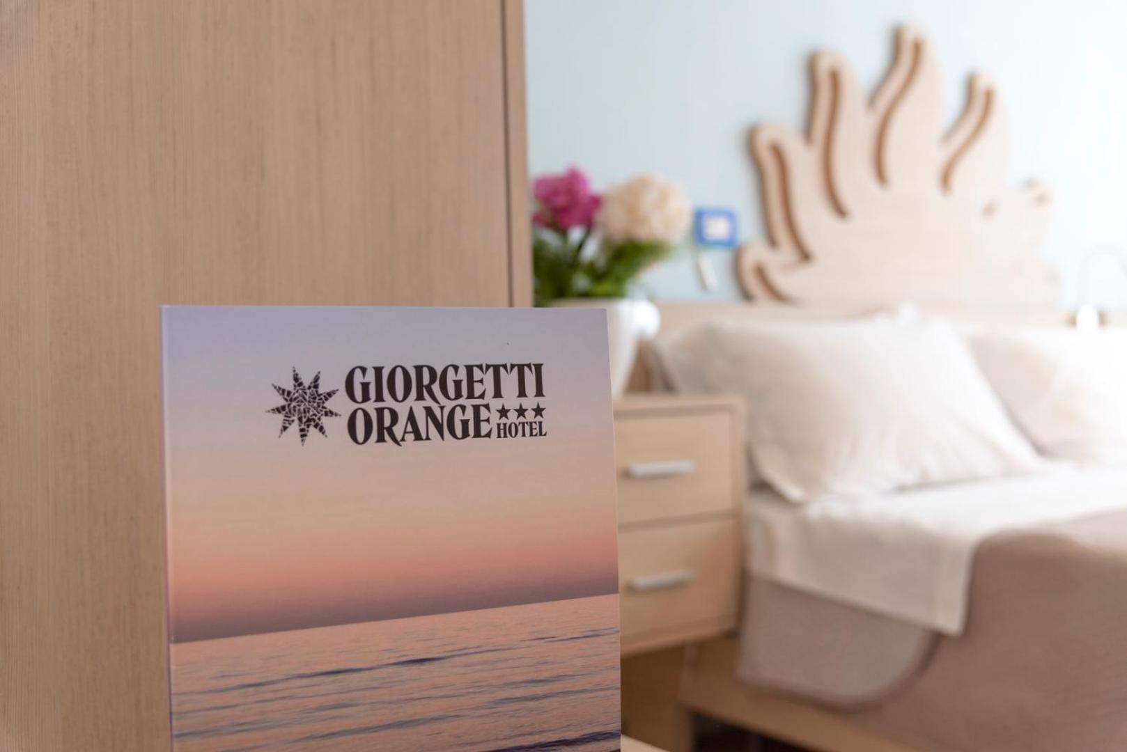 Hotel Giorgetti Orange Bellaria-Igea Marina Exteriör bild