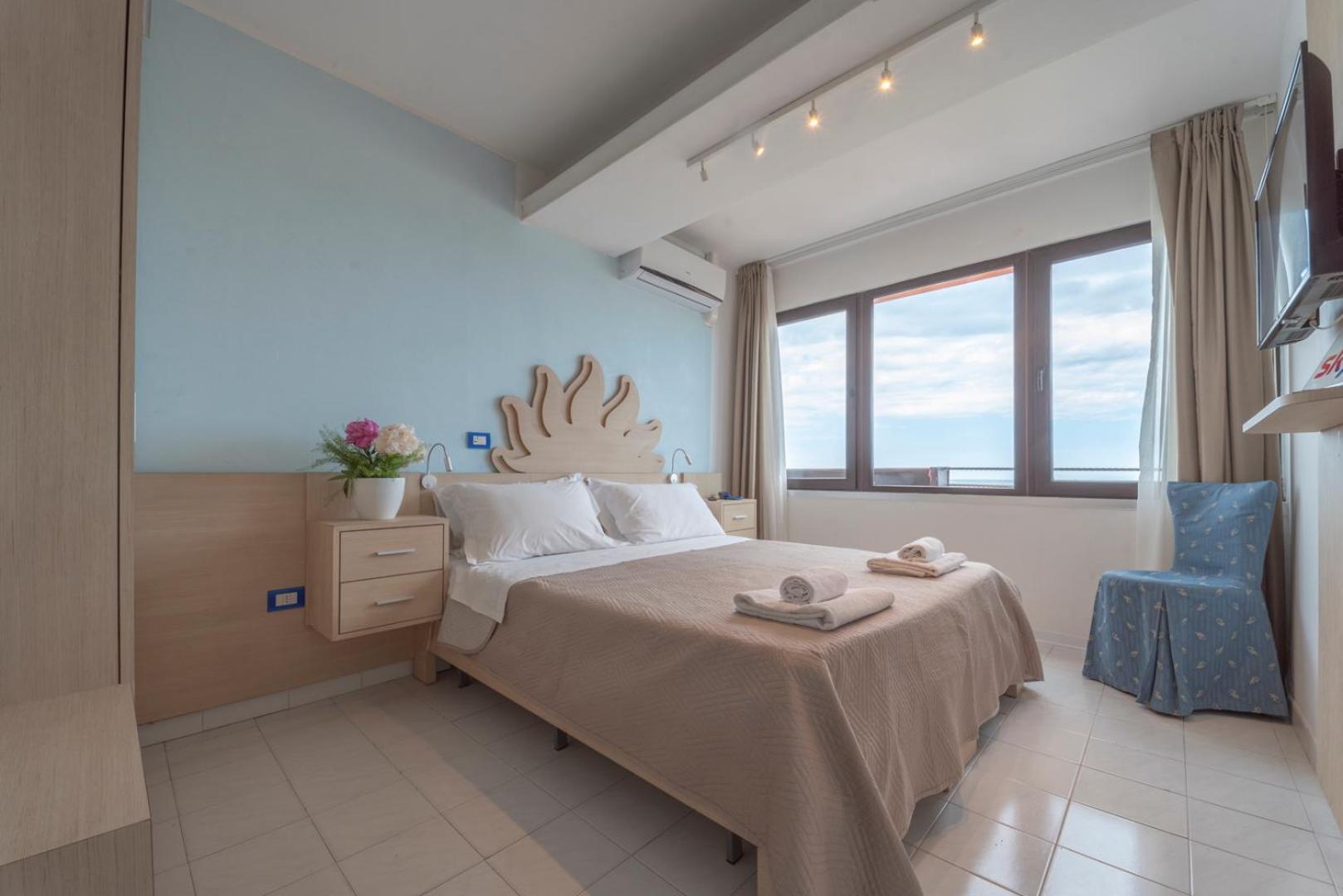 Hotel Giorgetti Orange Bellaria-Igea Marina Exteriör bild